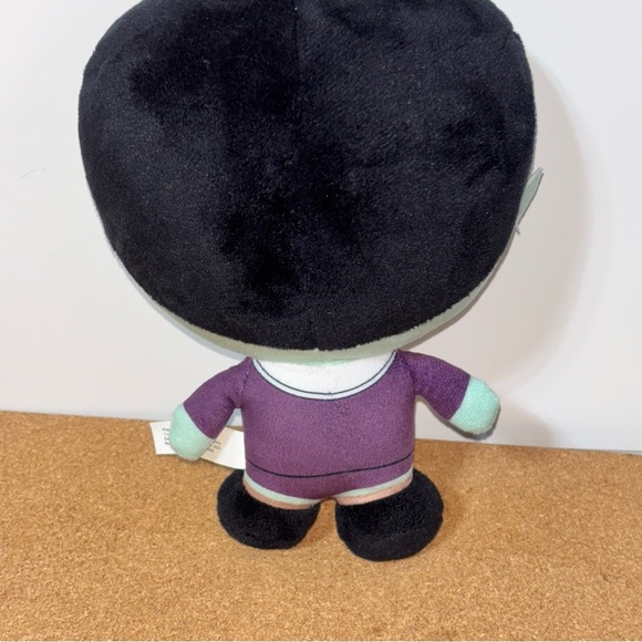 5/$25
The Munsters Eddie Boy Halloween Cartoon 8" Plush Vampire Toy - Picture 4 of 5